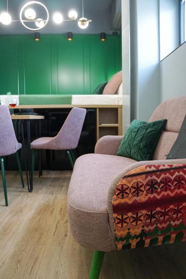 Sunnyside - Location Apartment